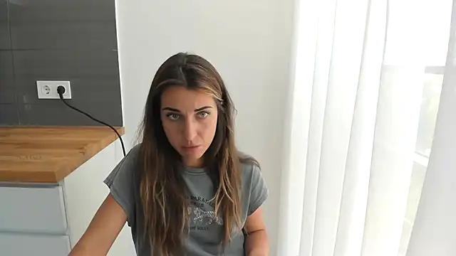 summmmersky1 live cam on StripChat