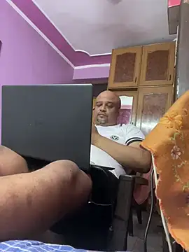 Dick_6inches_Delhi webcam