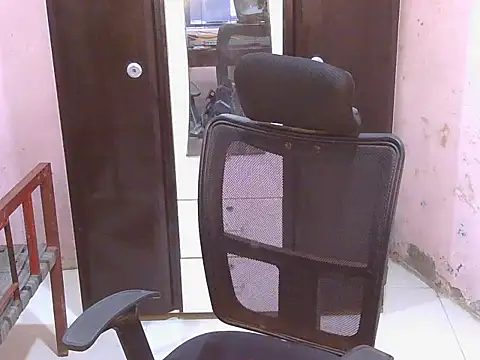 HotXKrish webcam