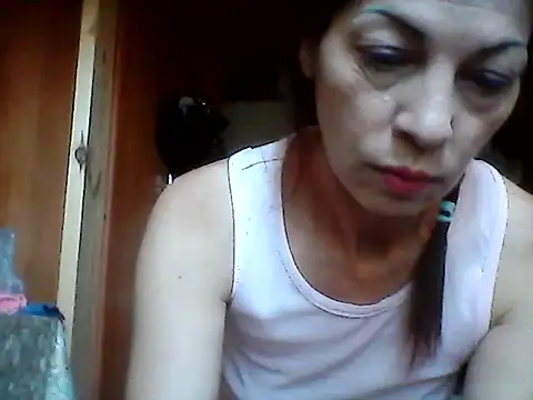 Milana38 webcam