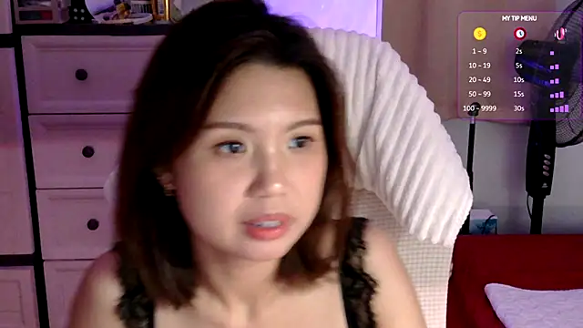 urgrl_portia webcam