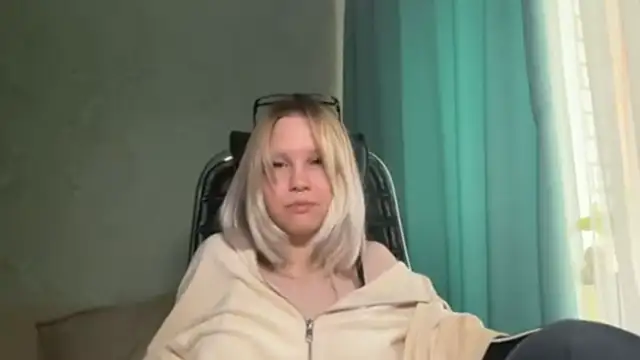 JessicaLowland webcam