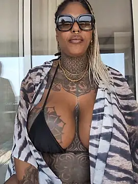 darkdea (G milf) - 2 Slut's Sloppy Blowjob front People