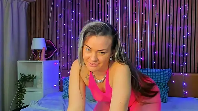 AshleyNova21 webcam
