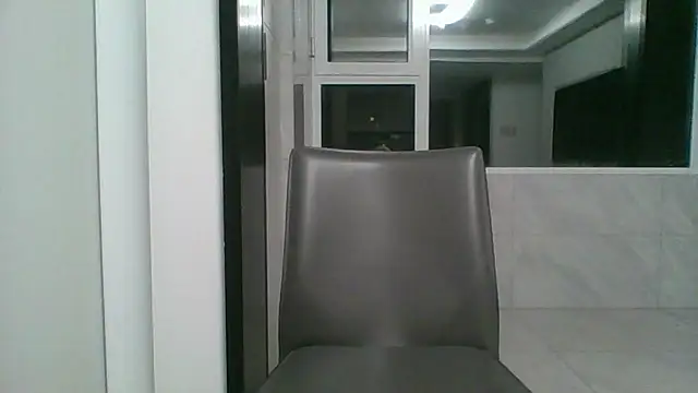 nole_china7 (Ask my age) - talk / fun / cum