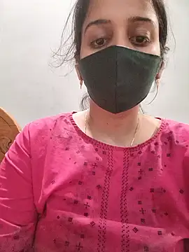 Tamil_shalini live cam on StripChat