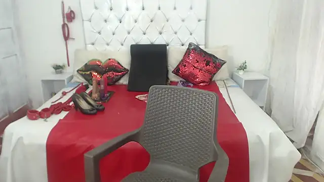 Sweetbigcatt webcam