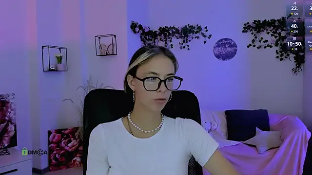 olivia_kit webcam