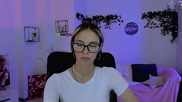 olivia_kit webcam