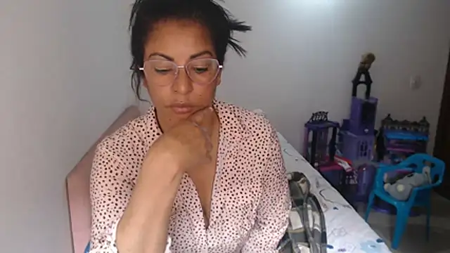 kateleyagrey webcam
