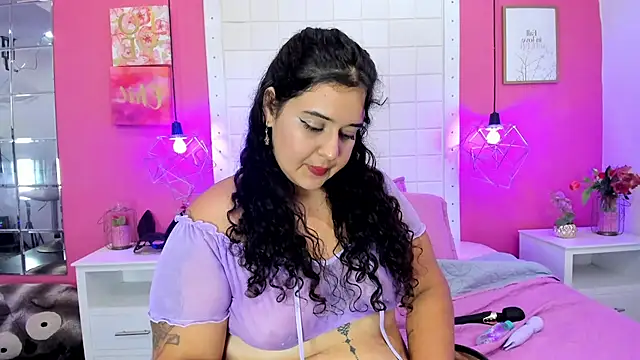 naomi_taylor27 webcam