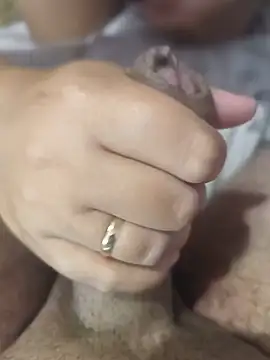 MadaamJizz_DickLewd webcam