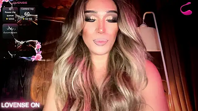 Lo_la_69 webcam