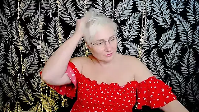 Olivia_playful webcam