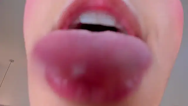 MelissaMoore_ webcam