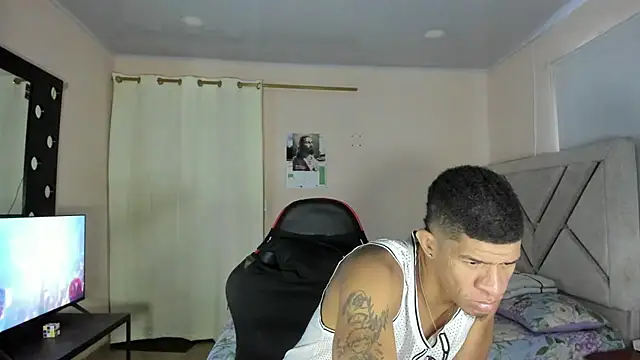 Toptony22 webcam