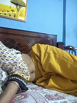124pakhi webcam