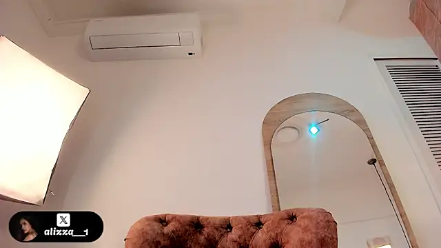 alizza_ webcam