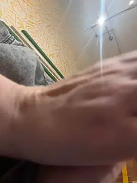 RonnieKiss webcam