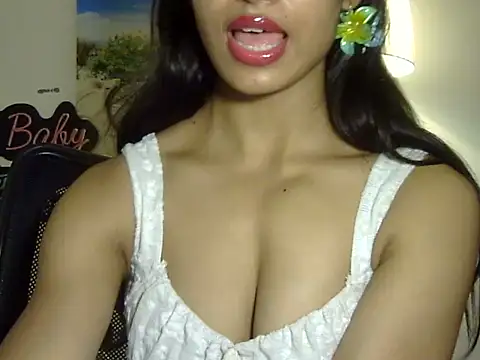 lusty_tanu webcam