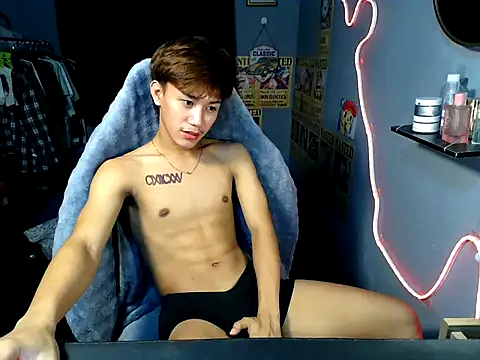 naughtyboyloy_0 webcam