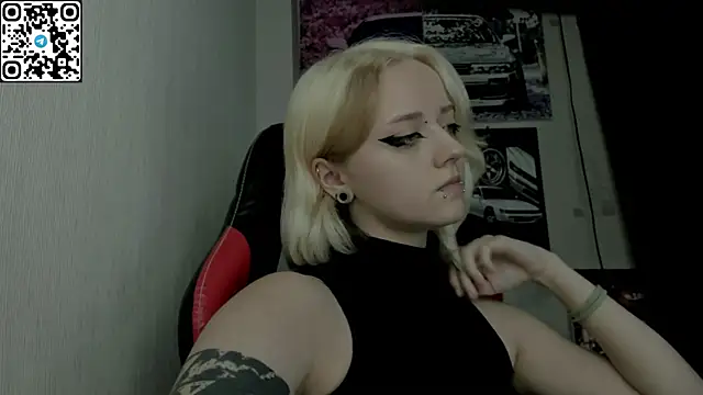 Holy_Mistress_S webcam
