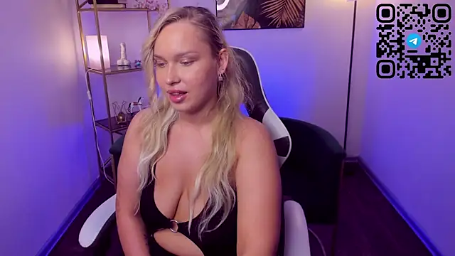 angelic_coy webcam