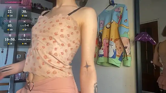 SkinnyWhiteAngel webcam