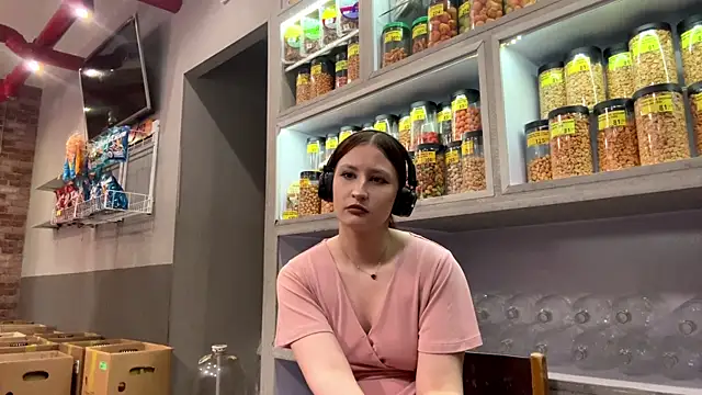 SuzanMoote live sex cam
