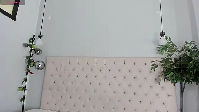 Victoria_Coleman webcam