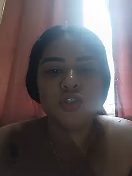 Lili-SexyLatin10 webcam