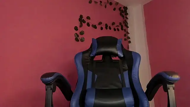 CLAIRE_EMPIRE webcam
