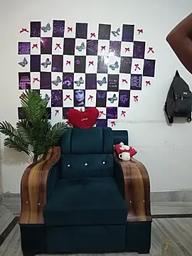 Alisha_Babyy webcam
