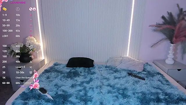 Emmaray33 webcam