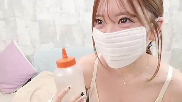 momo_love_'s live cam