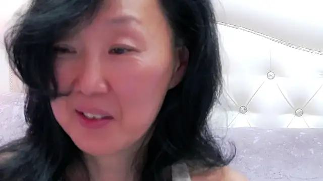 S_andra_ live cam on StripChat
