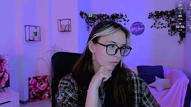 olivia_kit webcam