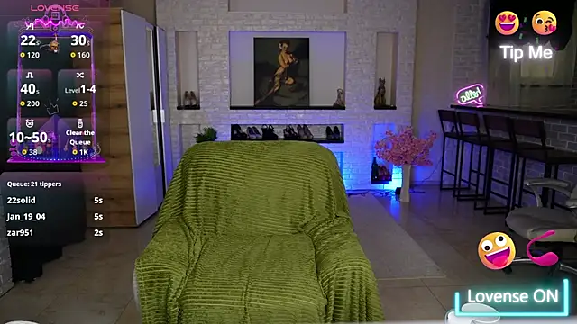 LisaElfy webcam