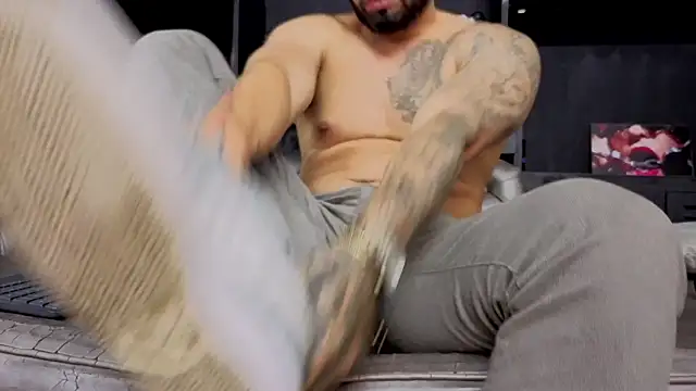 matteosantos live cam on StripChat