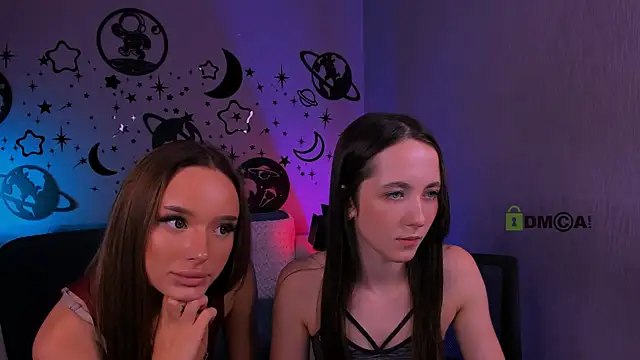 bella_dorn (G teen) - show panties