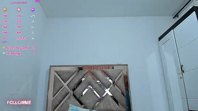 CuteLatinaxx webcam