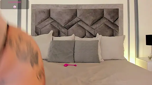 cocoamore (F young) - 🥵Cock play with my hands🥵