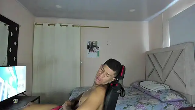Toptony22 webcam