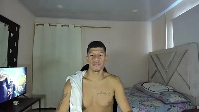 Toptony22 webcam