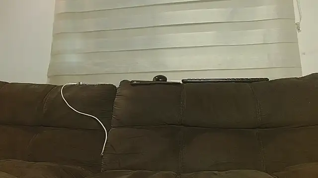 Zac_Golden webcam