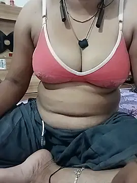 Menka_cut34 webcam
