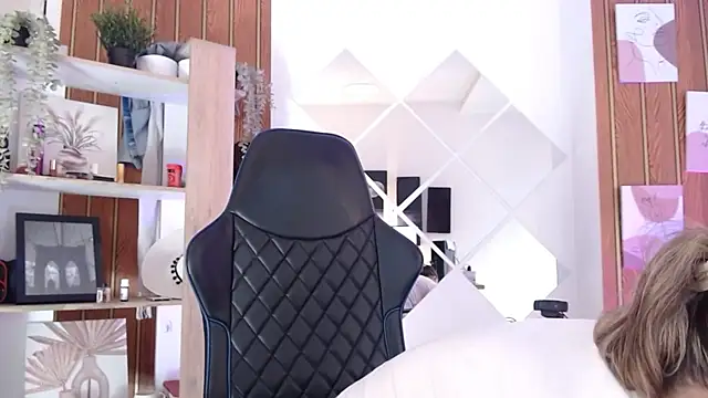 milfsecret69 webcam