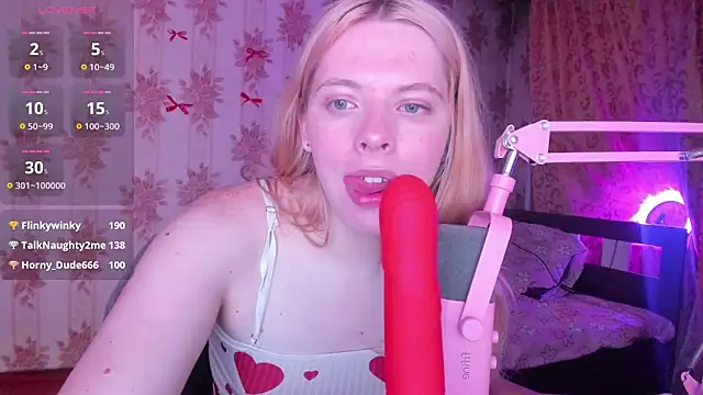 Cutie_Bambi webcam