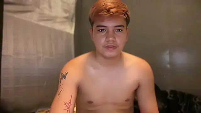 urbigcutienasio webcam