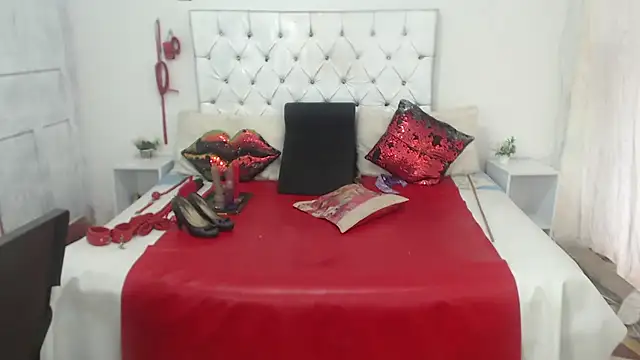 Sweetbigcatt webcam